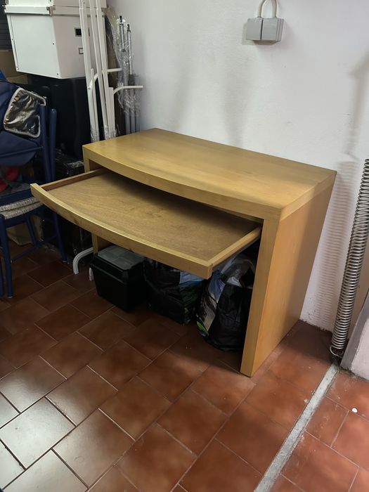 Secretaria de faia maciça