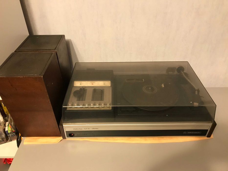 Програвач Melodija-103-stereo RADIOTEHNIKA