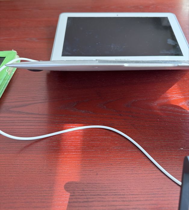 MacBook Air Model A1370