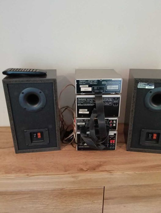 wieża technics z kolumnami