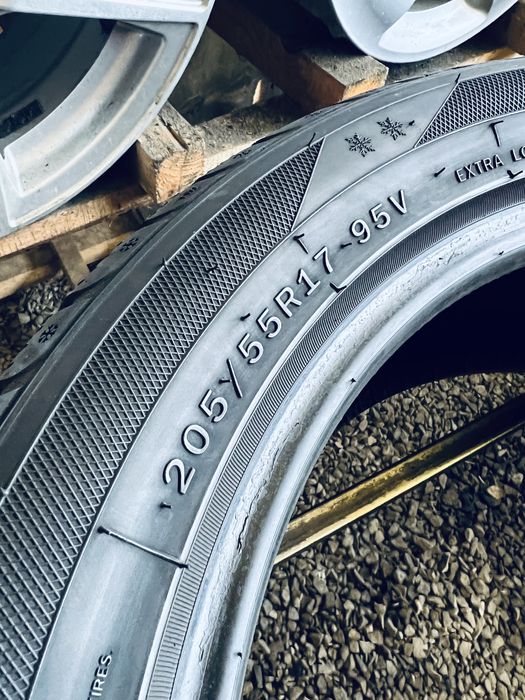 Шини Резина Зимові 19Рік 205 55 17 Tomket Snowroad Pro3 4шт