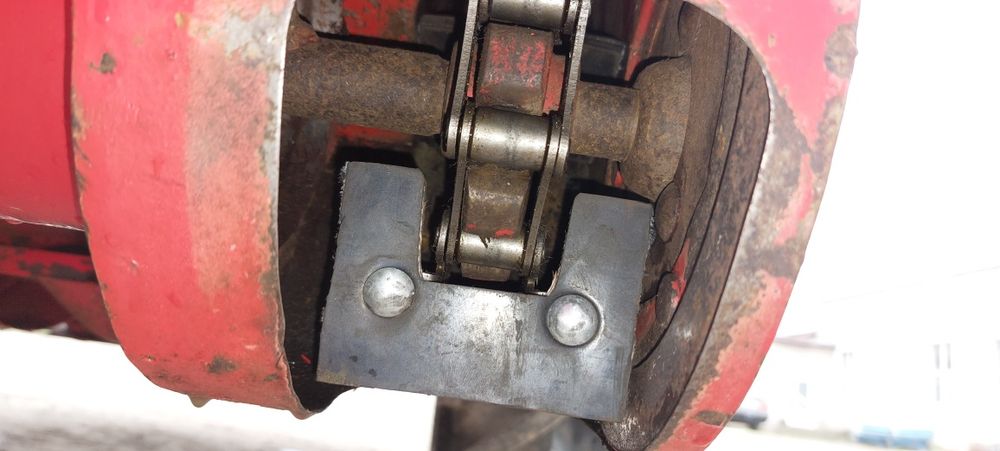 Зернозбиральний комбайн Massey Ferguson 440 3.м