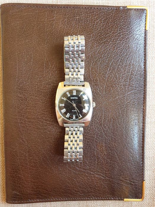 Zegarek Wostok na bransolecie, ZSRR, koperta niklowana