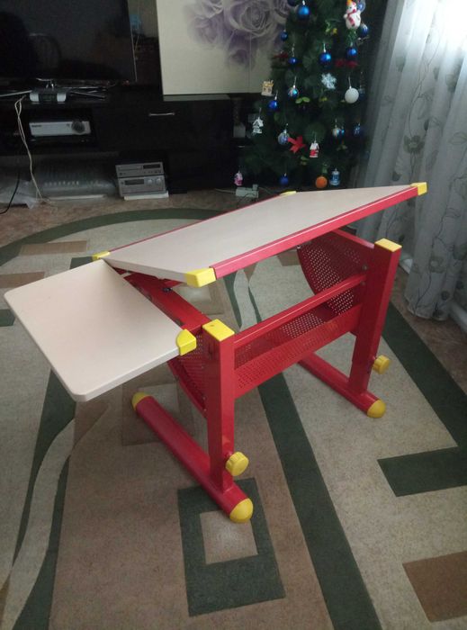 Школьная парта растущая ..Comf-Pro..