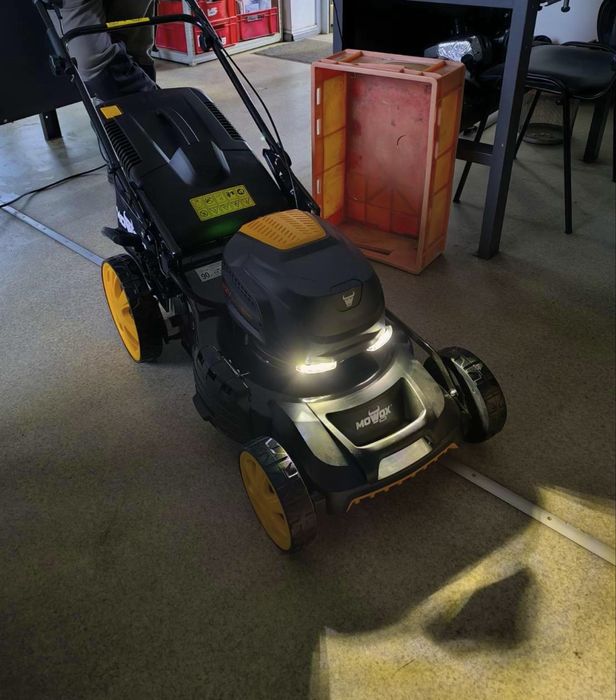 Газонокосилка Mowox EM 4662 SX-Li