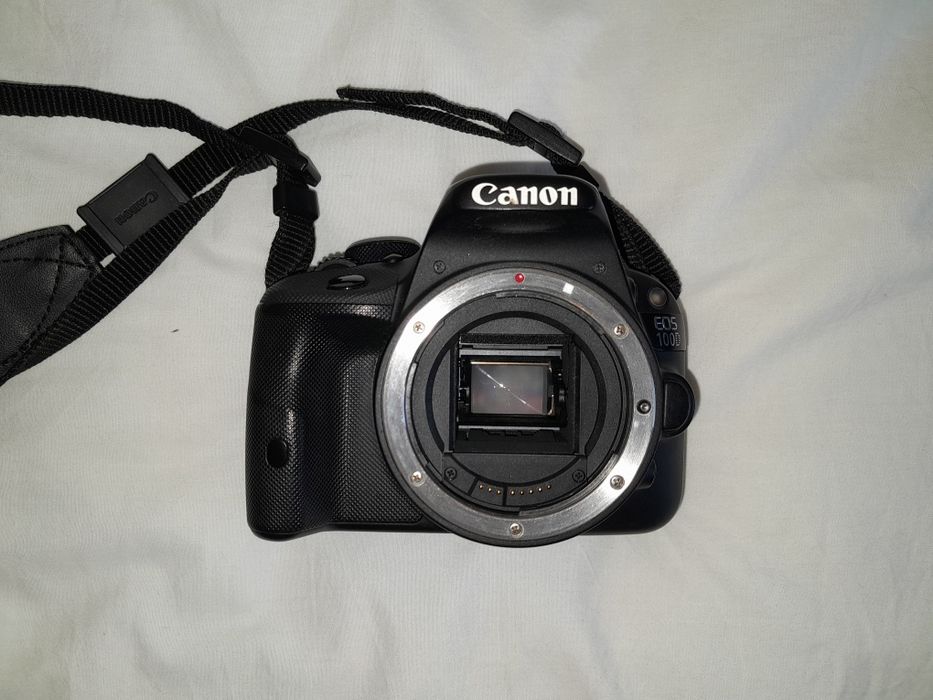 Câmara Fotográfica Canon EOS 100D KIT