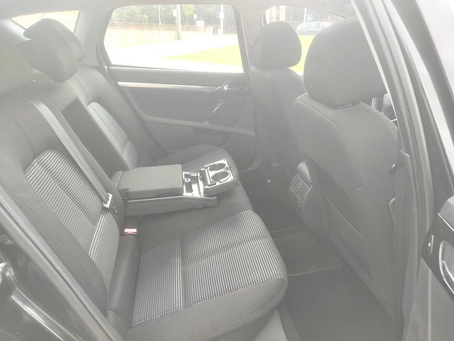 407 SW 1.6 Hdi 110cv CarPlay 5* C/ Nova