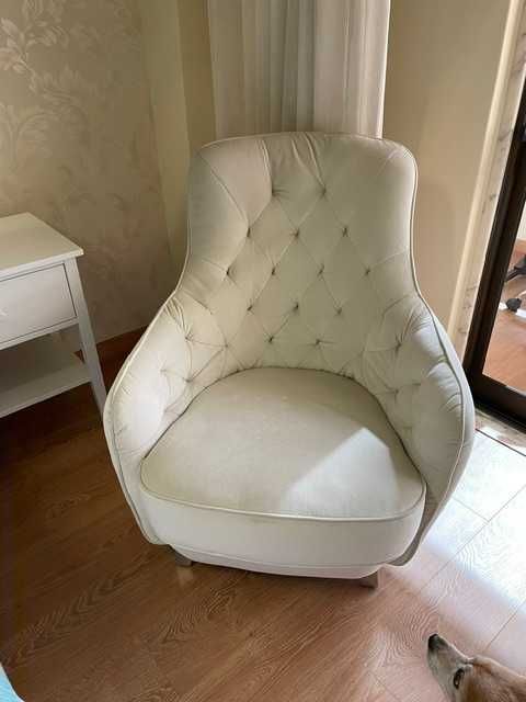 Elegante poltrona bege/cinza - como nova