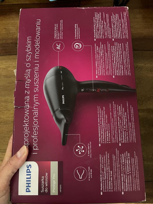 В продаже Фен Philips