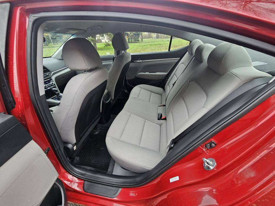 Продам Hyonday Elantra 2.0 Автомат