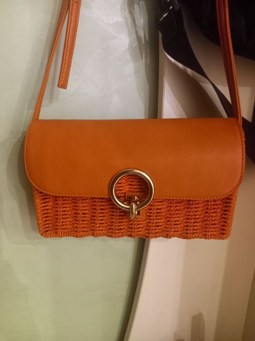 Сумка трендова з плетінням