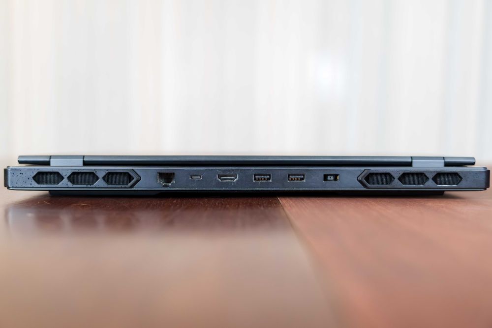 Portátil Gaming Lenovo Legion Pro 7 16IRX9H – RTX 4080 / i9 / 32GB / 1.5TB SSD