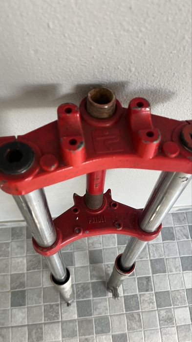 Suspensão de disco Paioli motorizada