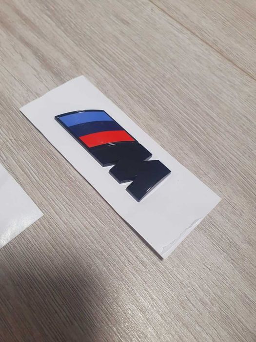 Эмблема на багажник / крылья BMW M Style чёрный глянец и хром логотип