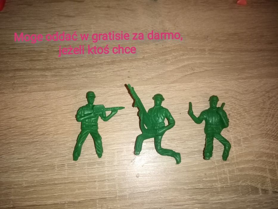 Sprzedam ZESTAW FIGUREK (różnych)