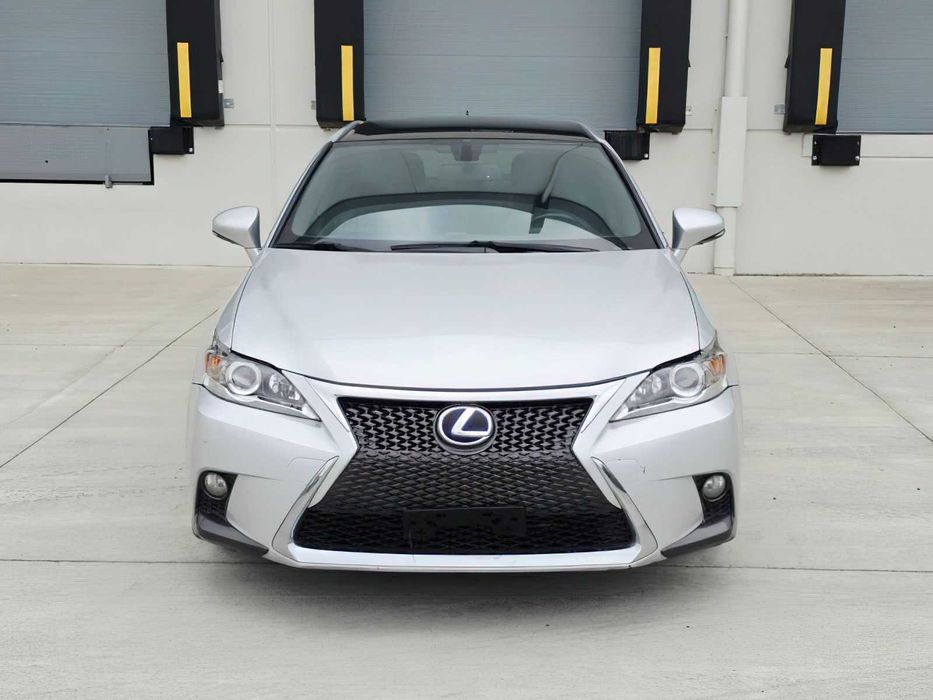 Lexus CT 200h      2017