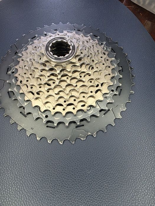 Касета 11 швидкостей Shimano CS-M7000 SLX 11-42