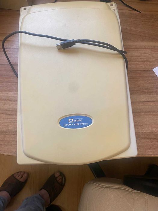 Сканер Mustek 1200 UB Plus