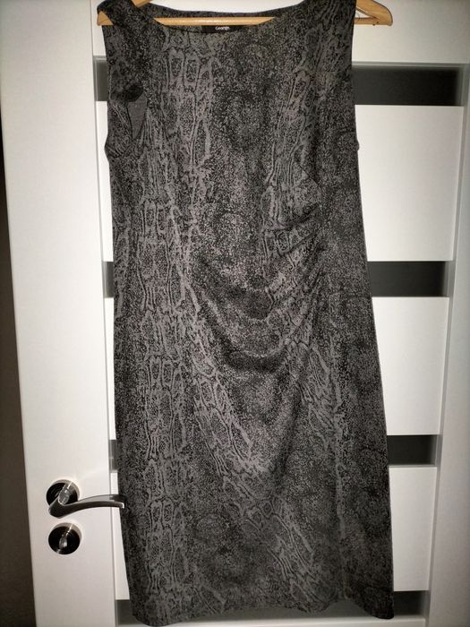 Sukienka wielosezonowa z wiskozą