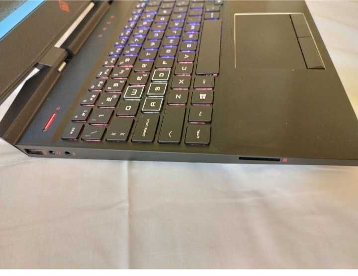 Computador gaming Omen 250gb