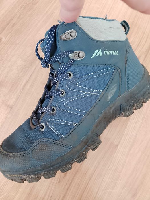 Martes. Buty zimowe.