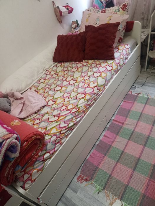 Beliche branca (cama dupla) com gavetas 110€