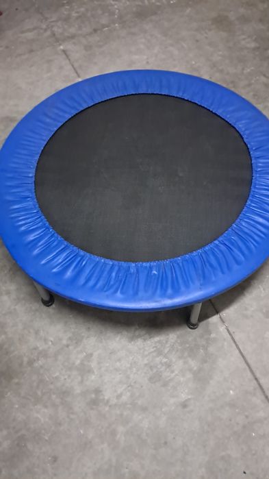 Trampolim em bom estado