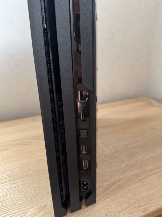 PlayStation 4 Pro 1TB + ігри