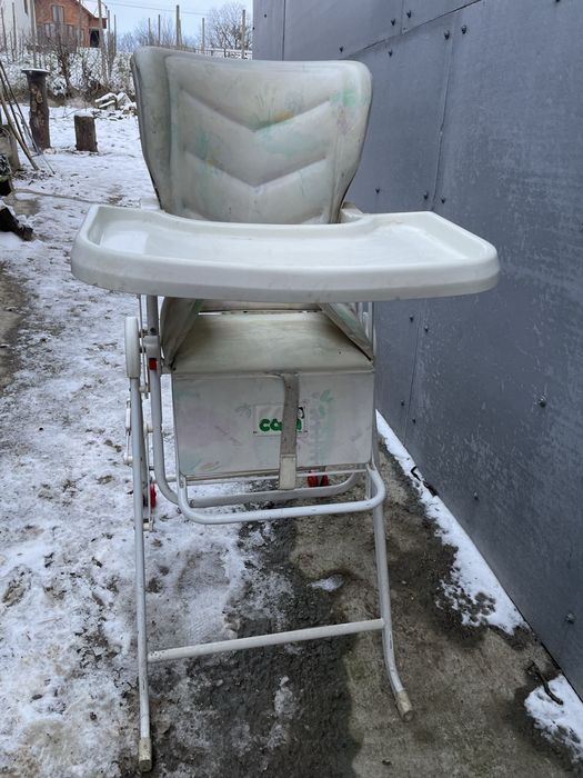 Стільчик для годування