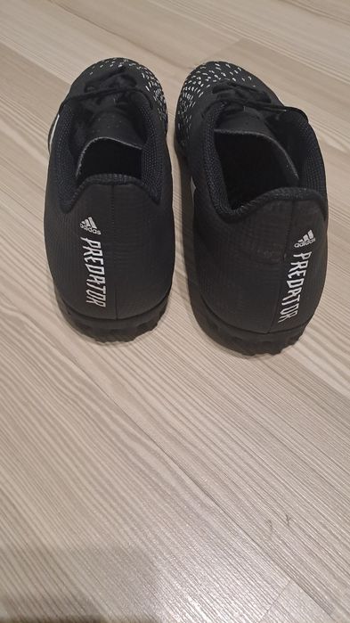 Turfy Adidas Predator Freak Stan Idealny