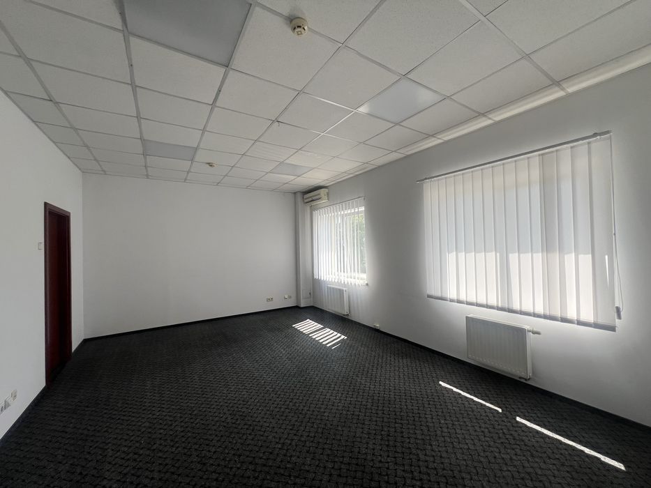 Оренда! офісні приміщення 200 м.кв ! вул.Зелена