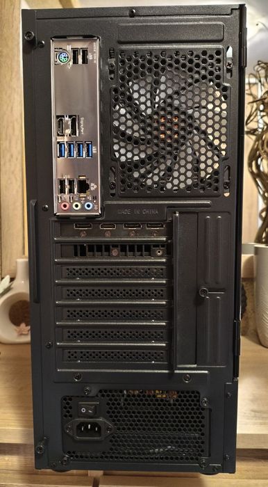 Komputer do gier - Ryzen 3600 / RX5700 / 1TB SSD / 16RAM / WIN11