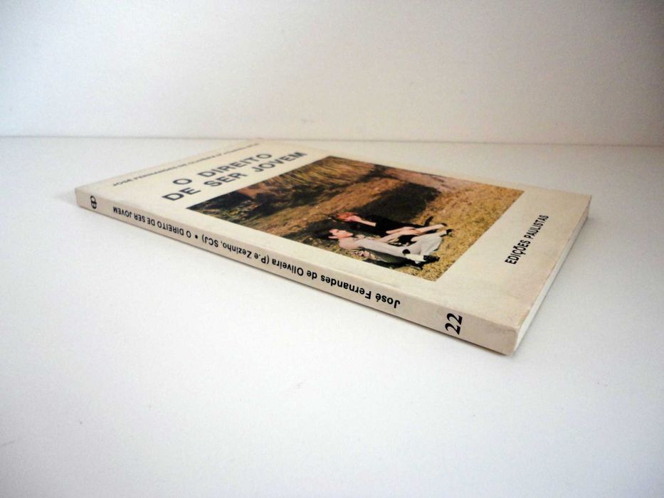 The Right to Be Young (José Fernandes Oliveira)64285716863105122