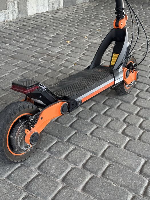 Електросамокат Kugoo G3