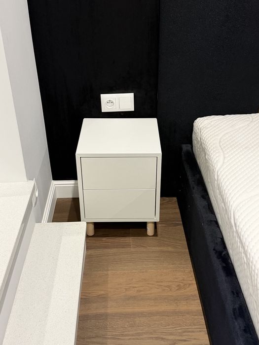 Stolik nocny  bialy