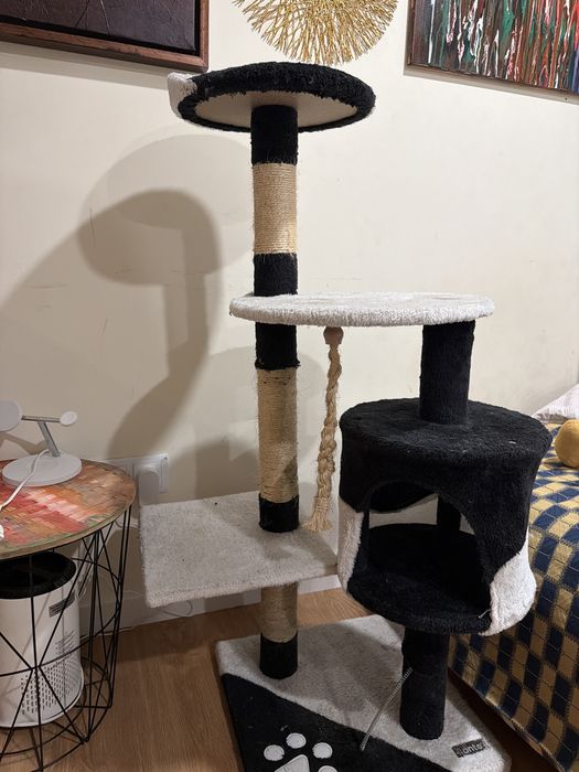 Torre para Gatos Multi-Nível – Confortável e Resistente