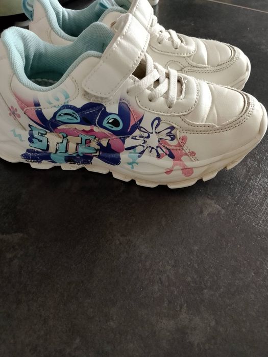 Sneakersy Stich białe