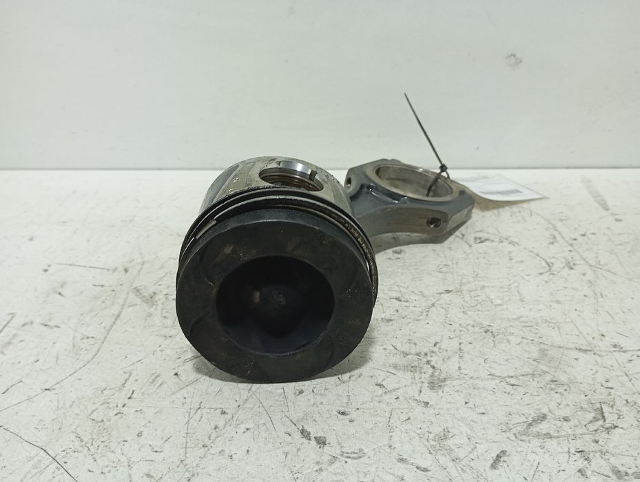 Pistão de motor MERCEDES-BENZ Classe A (W176)