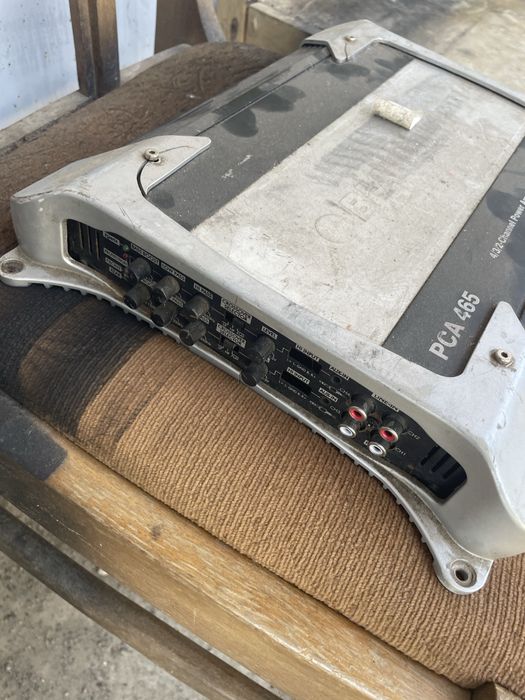 Автомобільний підсилювач