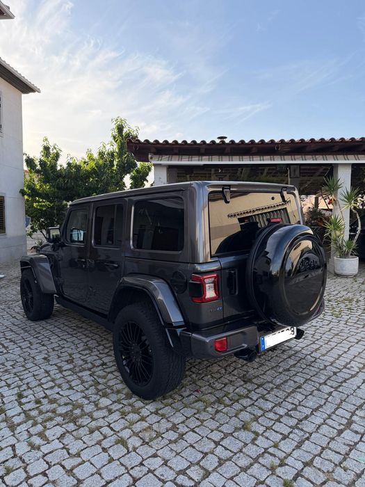 Jeep Wrangler 4xe aniversário