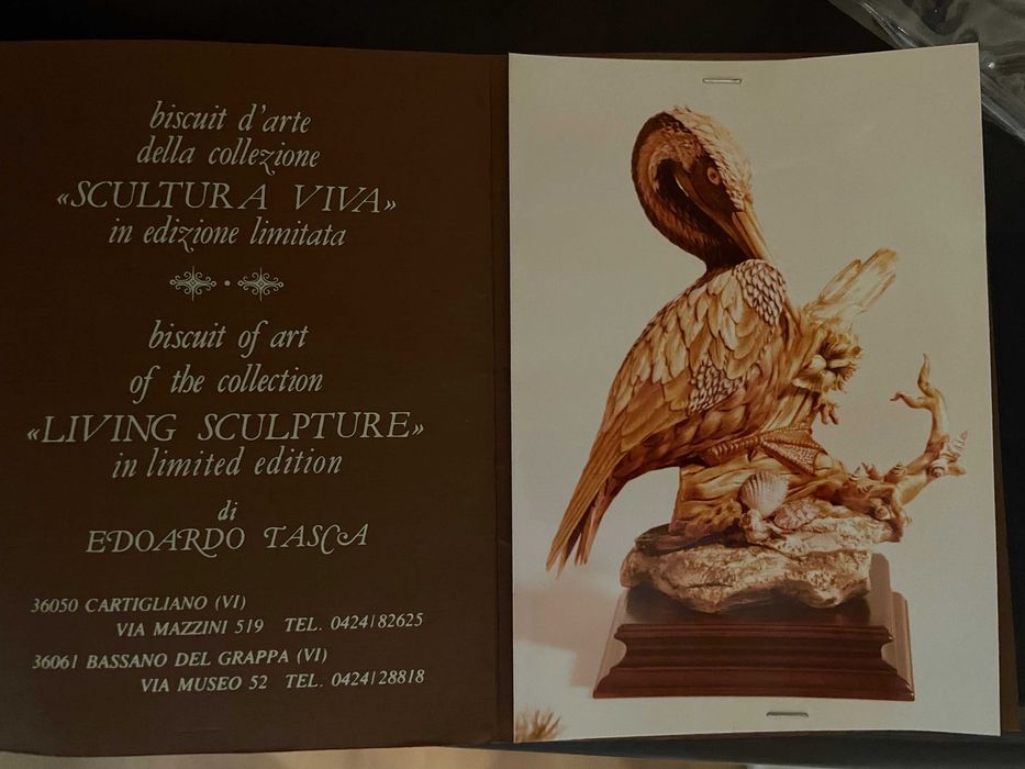 Escultura Pelicano em Porcelana - Edição limitada