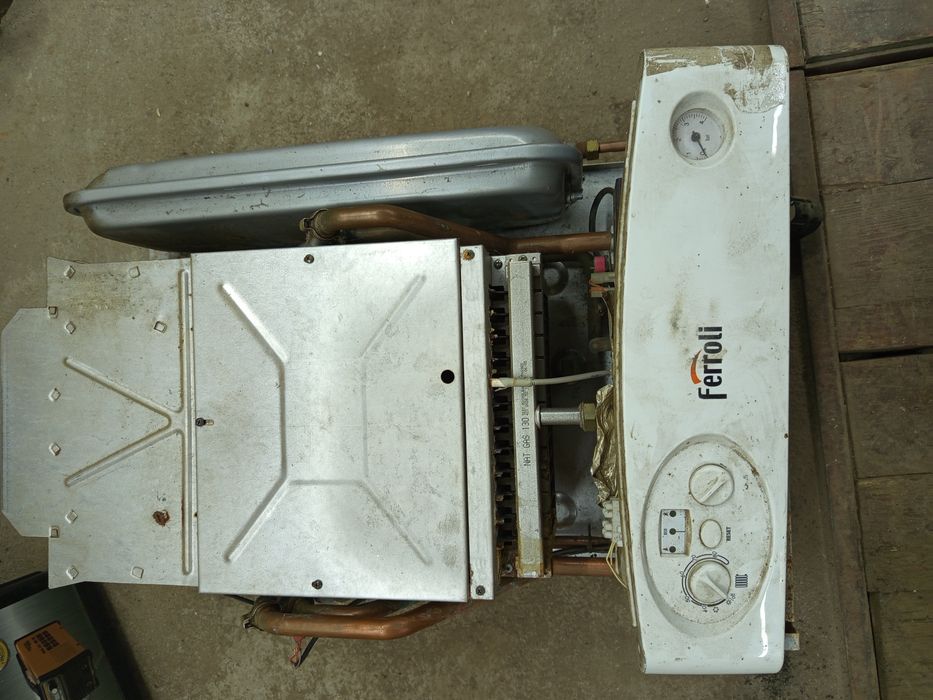 Котел Ferroli DOMIcompact F24 по запчастям