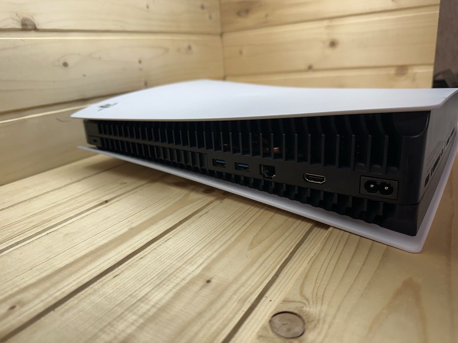 Консоль PlayStation 5