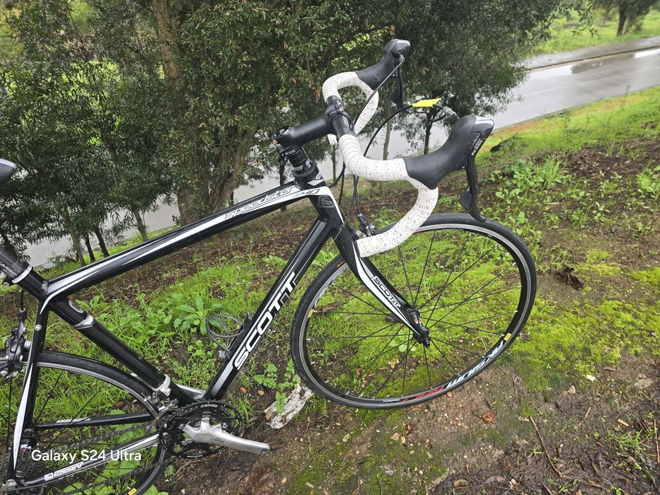 Scott de estrada L 10x2v com 105 e mavic