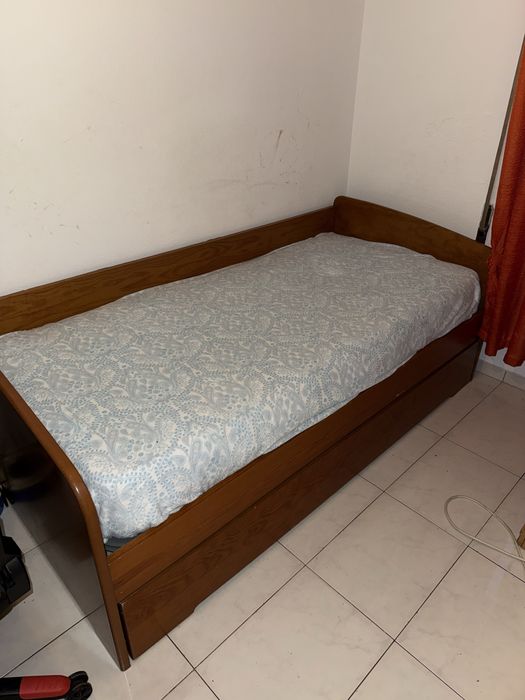 Cama de solteiro dupla com gavetão