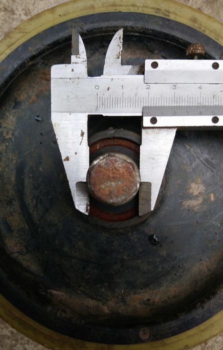 Продам безкамерное колесо для тачки (диамерт 16 см)