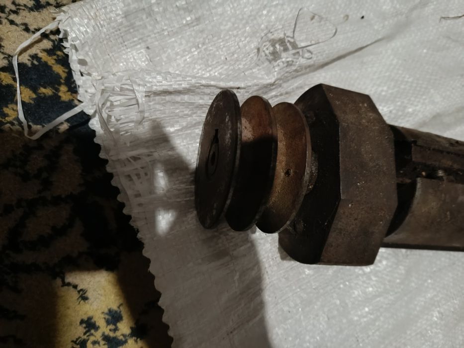 Строгально Фугувальний вал на циркулярний станок