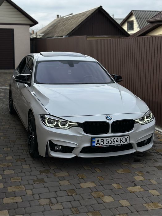Продам БМВ F30 2013-2014