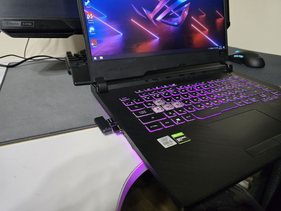 Asus Rog i5-10300H/GTX1650Ti/144HZ/DDR4-16/SSDm2-512/Батарея 3+ год.