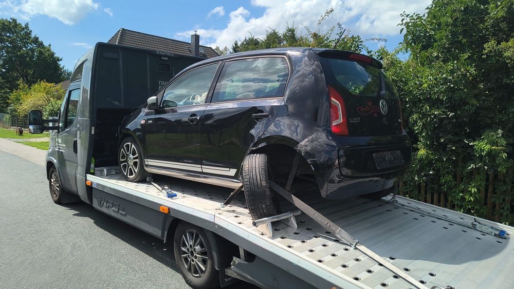 Uszkodzony Volkswagen UP 2015 rok 1.0 MPI/Wersja „CLUB”